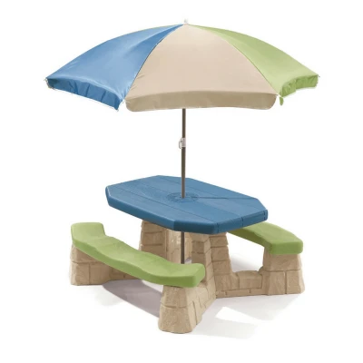 Step 2 Naturally Playful Kids Picnic Table with Umbrella