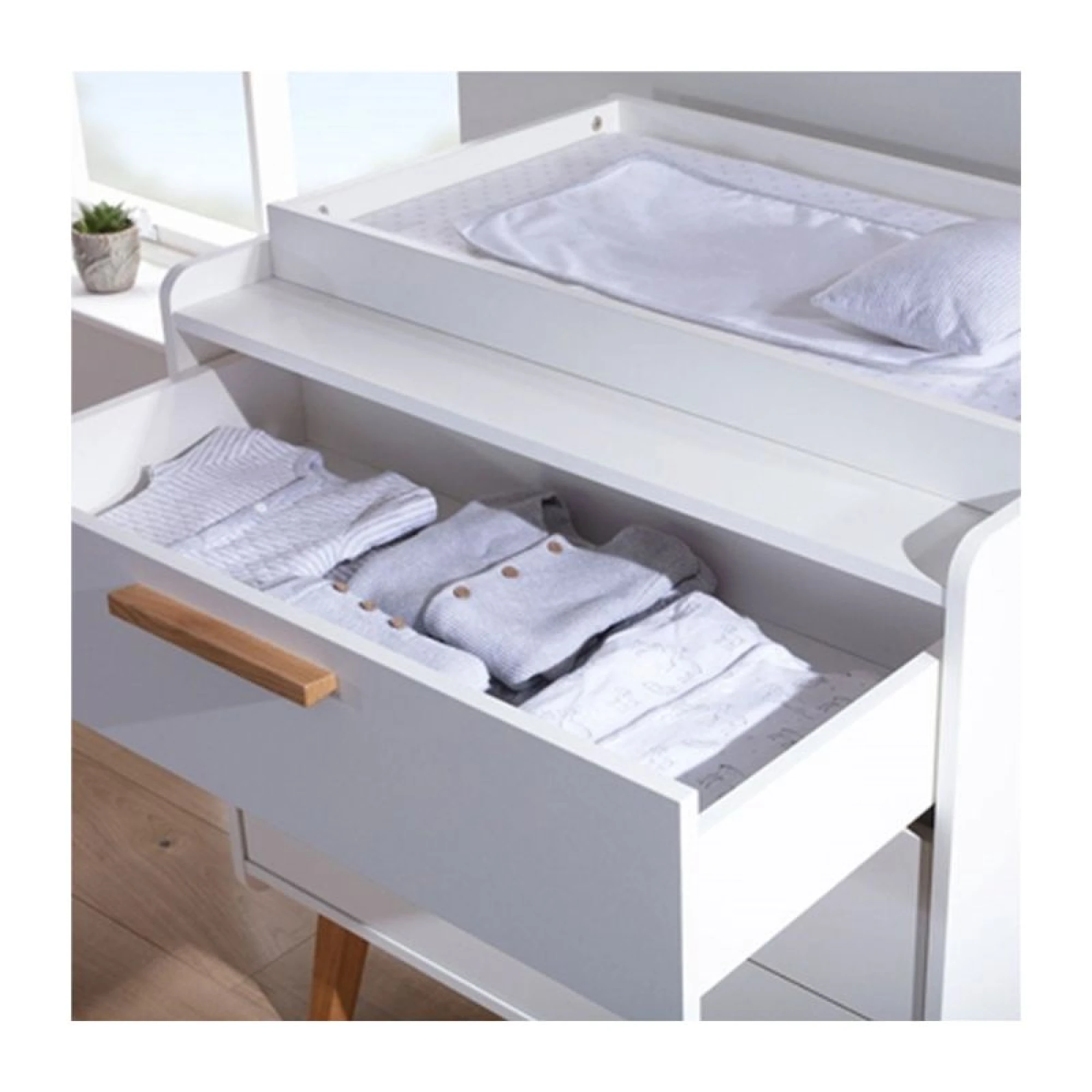 Silver Cross Brighton Dresser &amp; Changing Unit