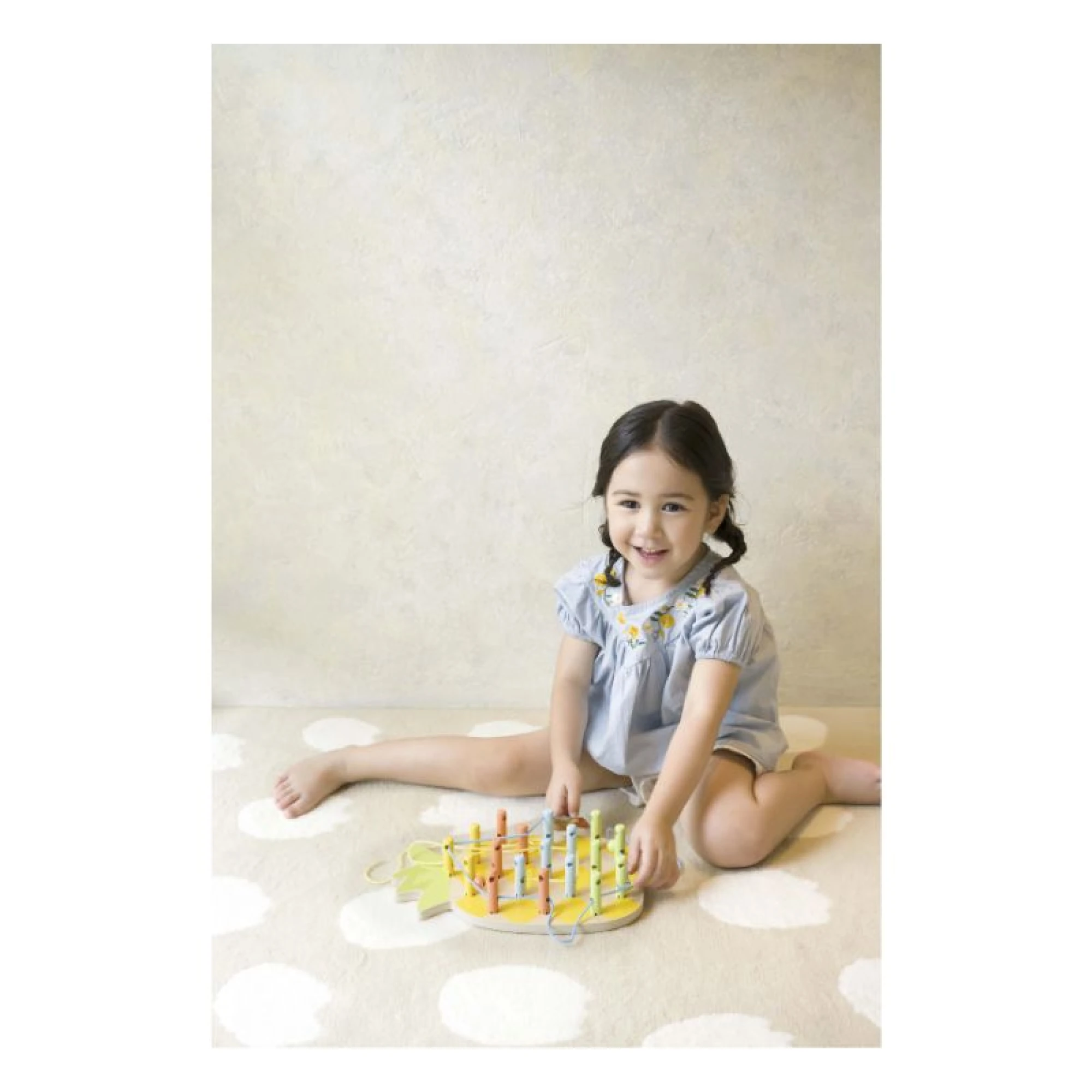 Classic World Toys Pineapple Linking Game