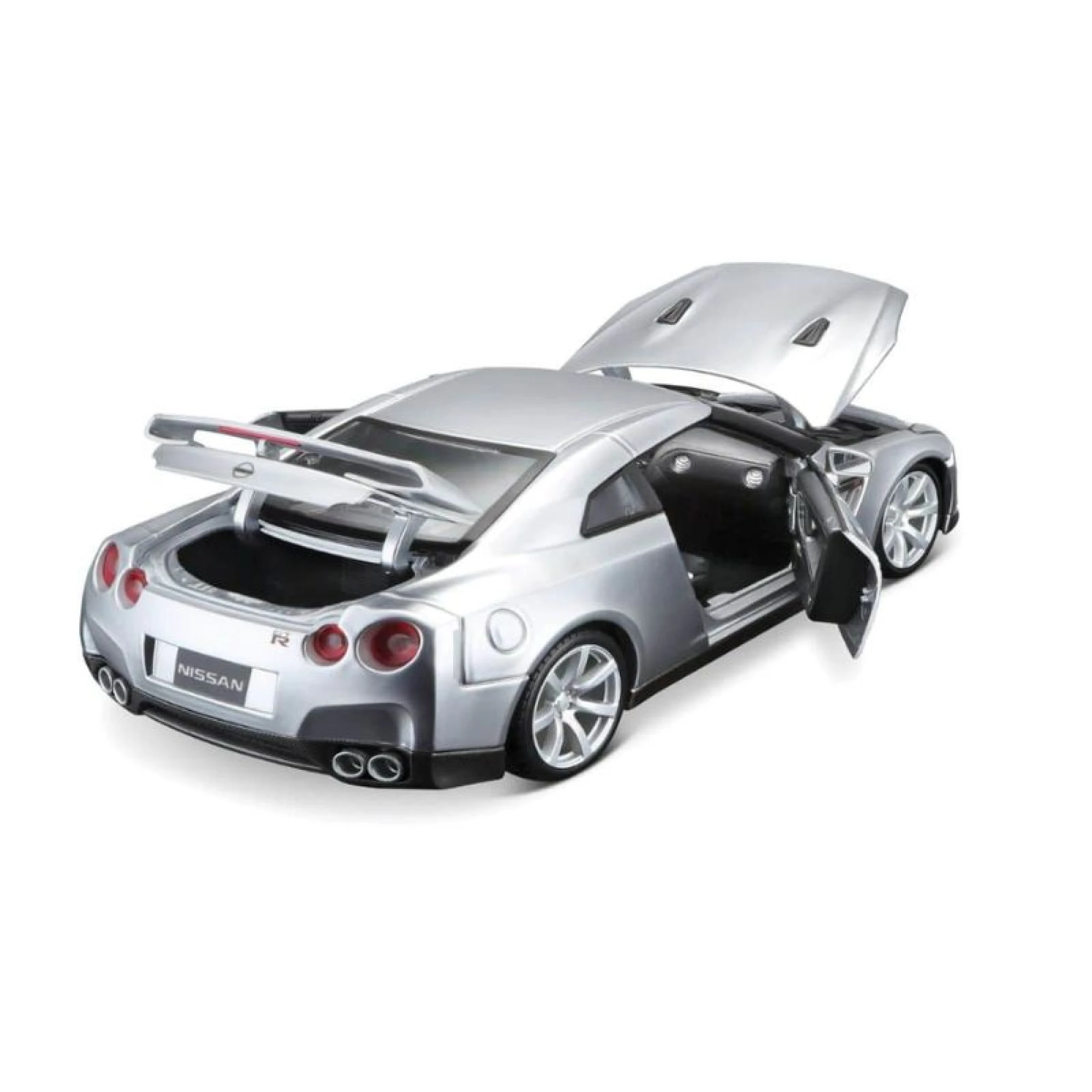 Bburago 2009 Nissan GT-R R35 Silver 1:18