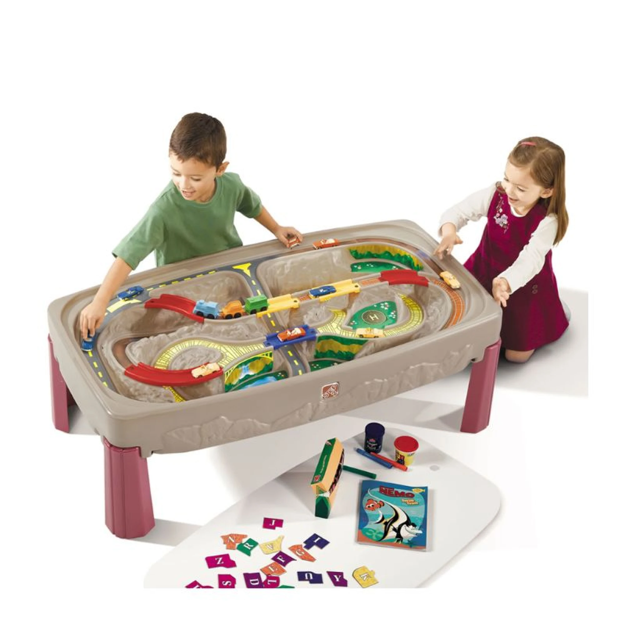 Step2 Deluxe Canyon Road Train &amp; Track Table
