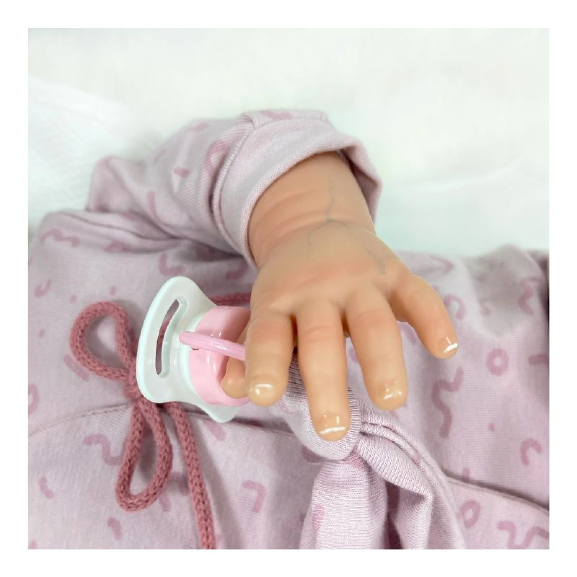 Nines D'Onil Celia Premium Reborn Doll Case - Mallow